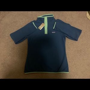 New navy Patagonia jacket